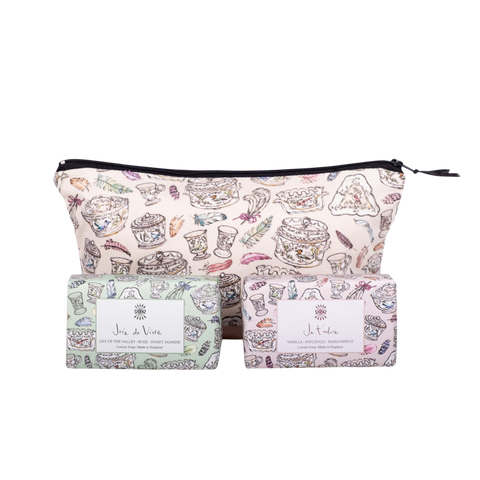 Make-up bag gift set